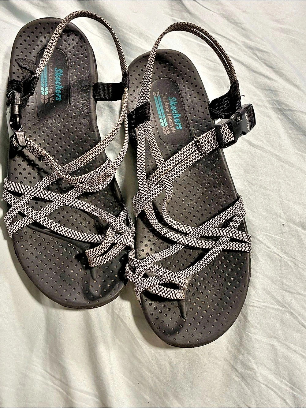 Skechers Reggae-Rasta Strappy Sport Sandals Black & Gray